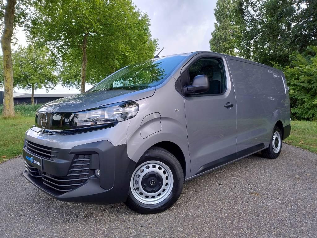 Foto van Opel Vivaro Electric