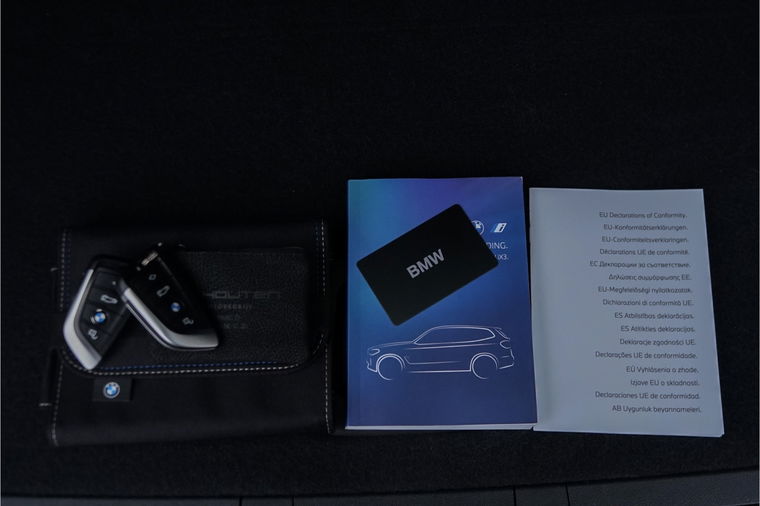 BMW iX3