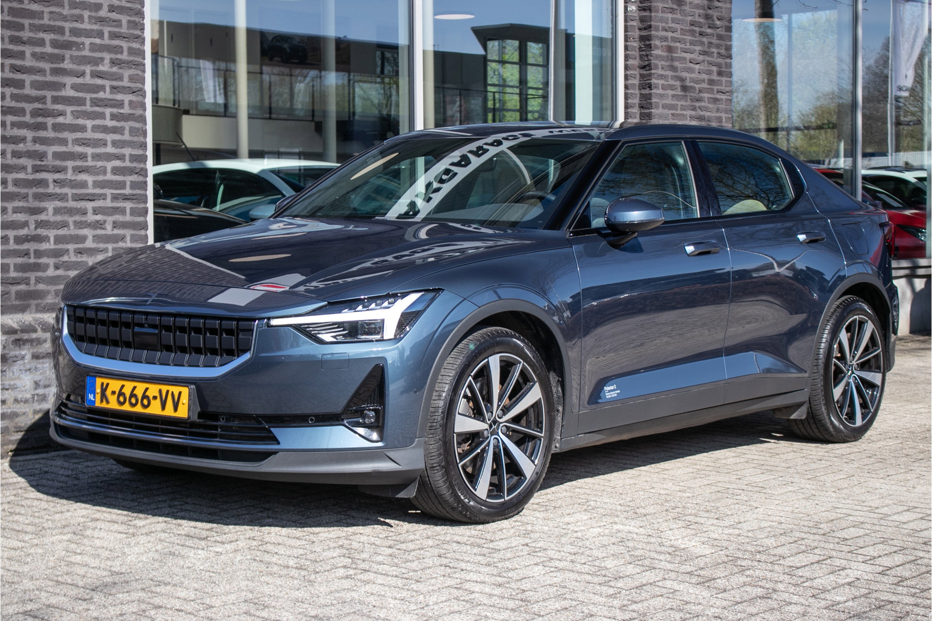 Foto van Polestar 2