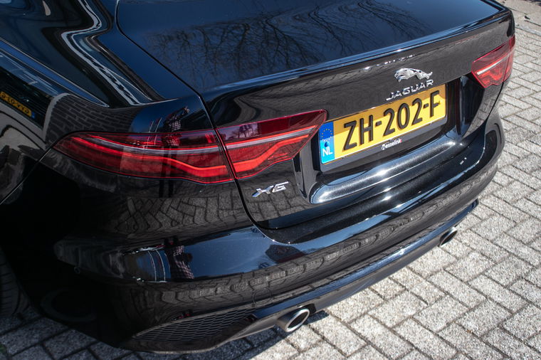 Jaguar XE