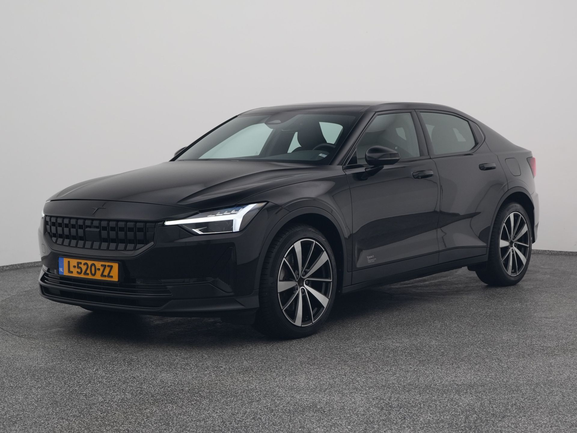 Foto van Polestar 2