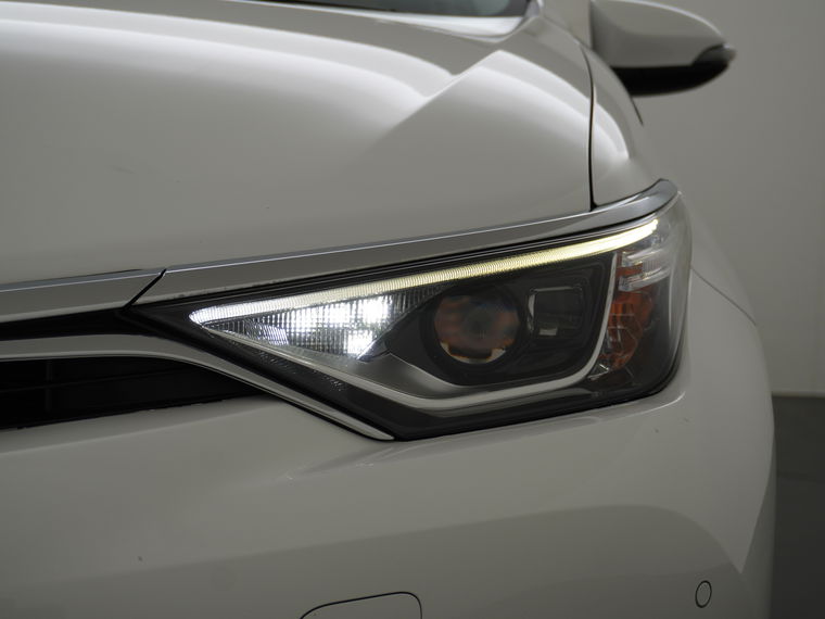 Toyota Auris Touring Sports