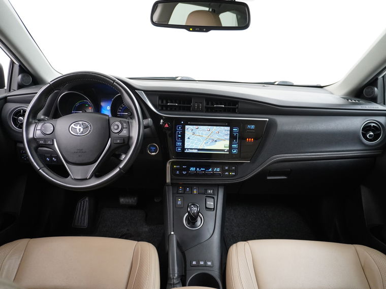 Toyota Auris Touring Sports