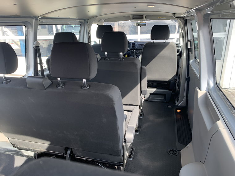 Volkswagen Transporter Kombi 9-persoons