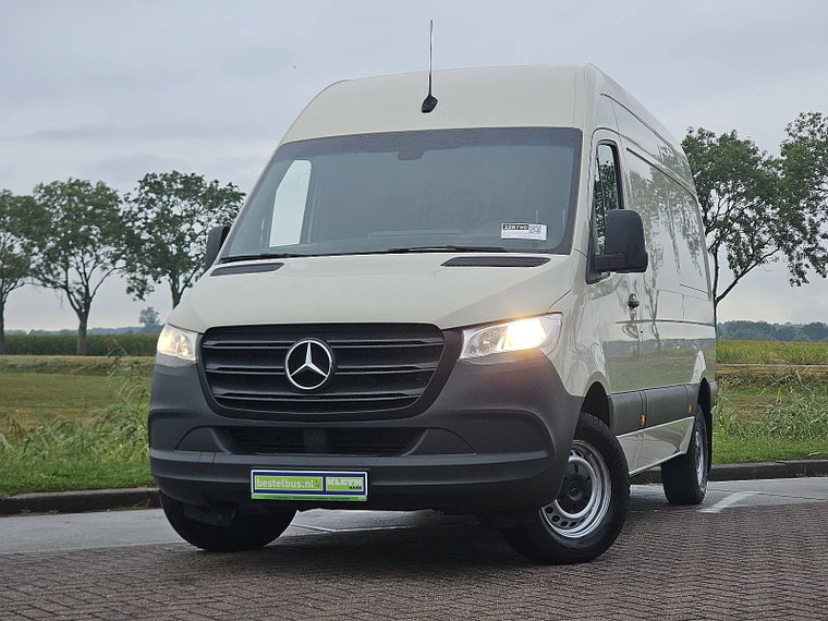 Foto van Mercedes-Benz Sprinter