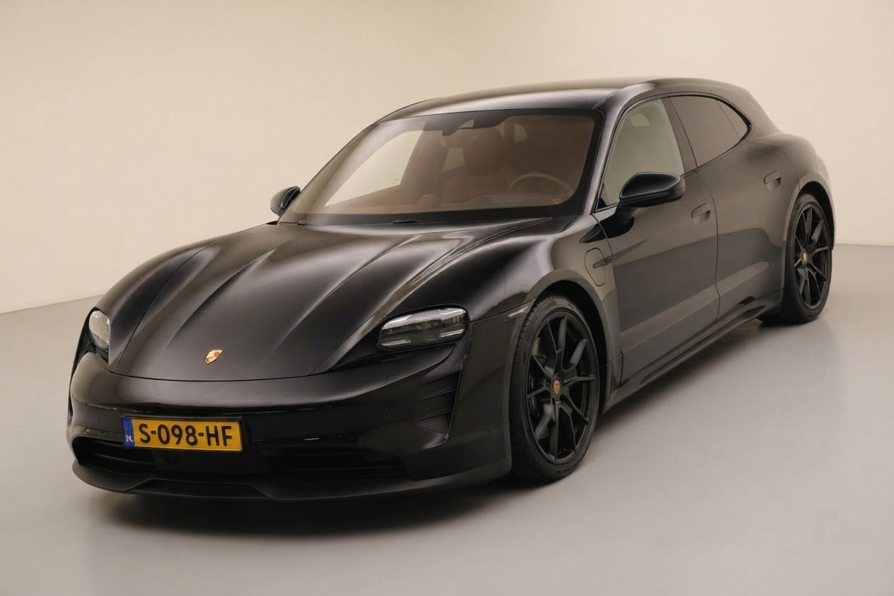 Foto van Porsche Taycan
