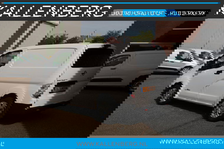 Nissan E-NV200