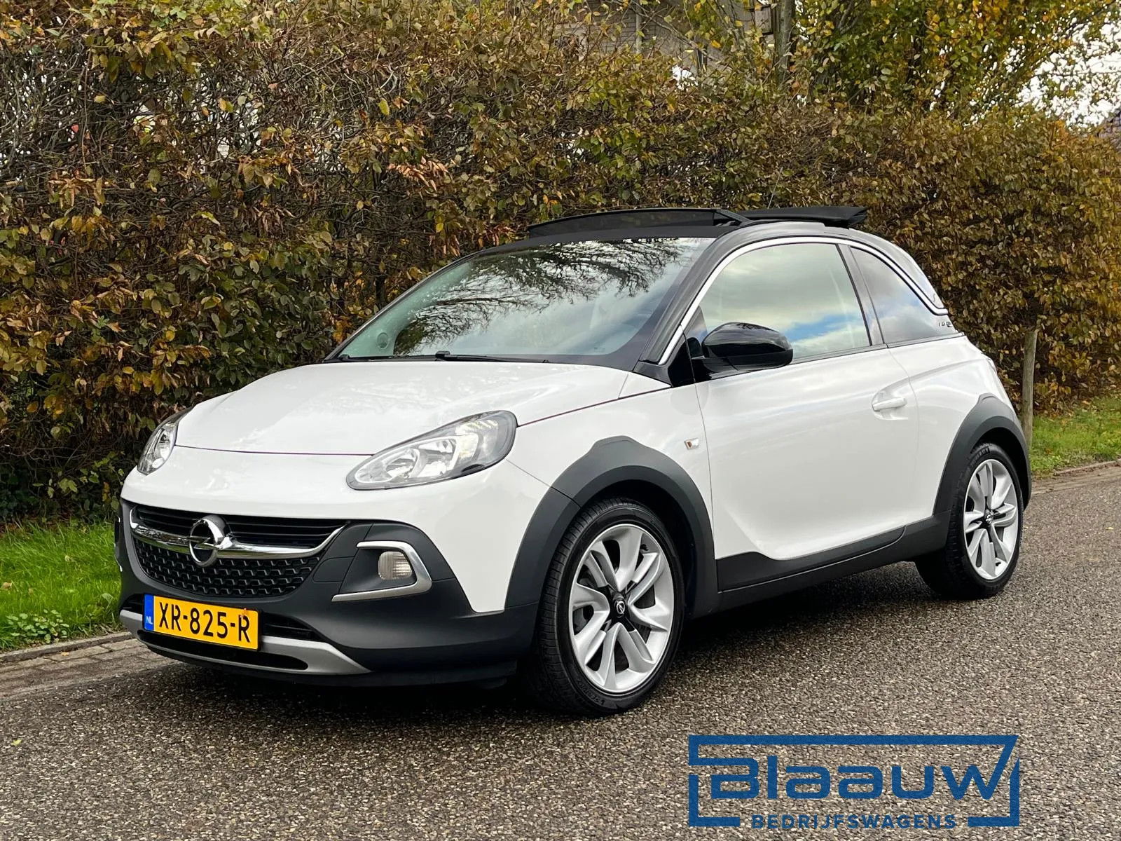 Foto van Opel Adam 1.0 Turbo Rocks BlitZ