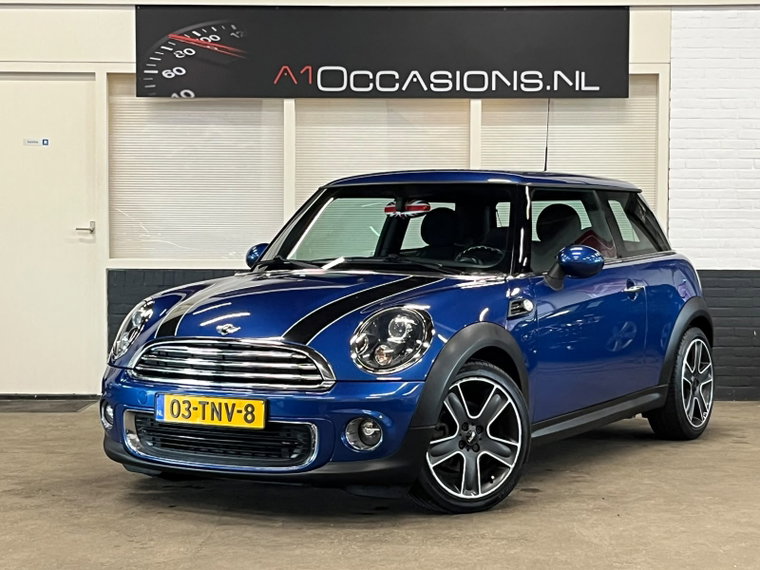 MINI 3-Deurs foto 1