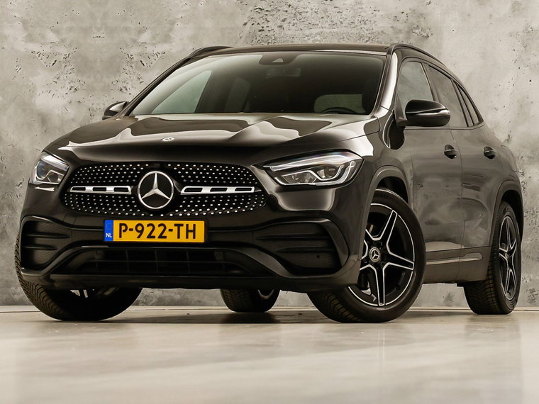 Mercedes-Benz GLA foto 1