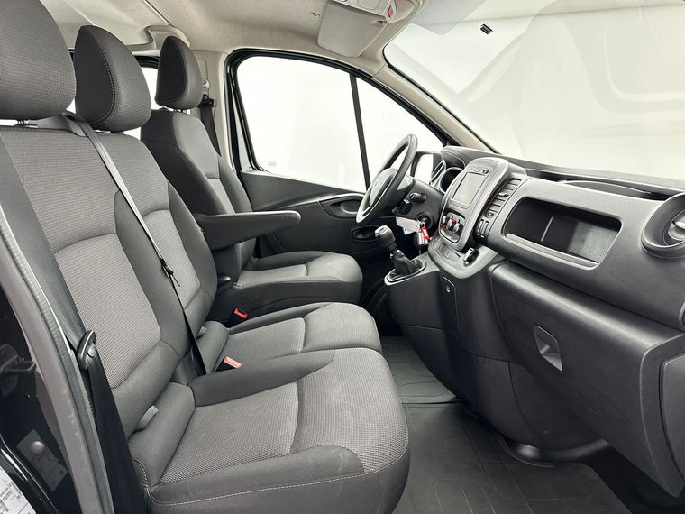 Nissan NV300