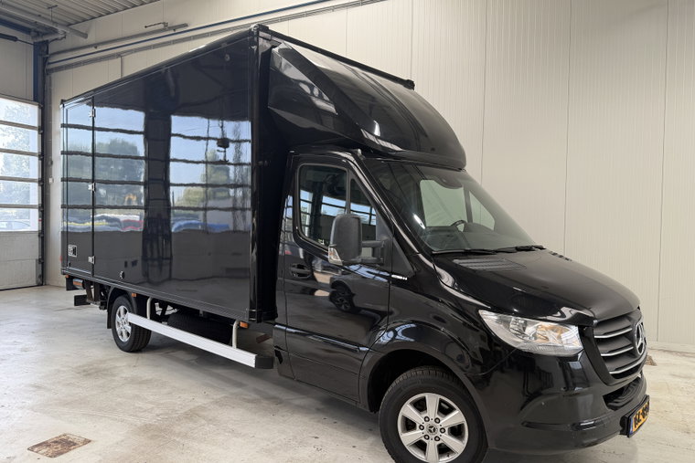 Mercedes-Benz Sprinter foto 1