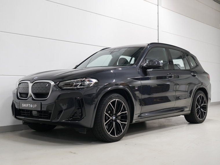 Foto van BMW iX3