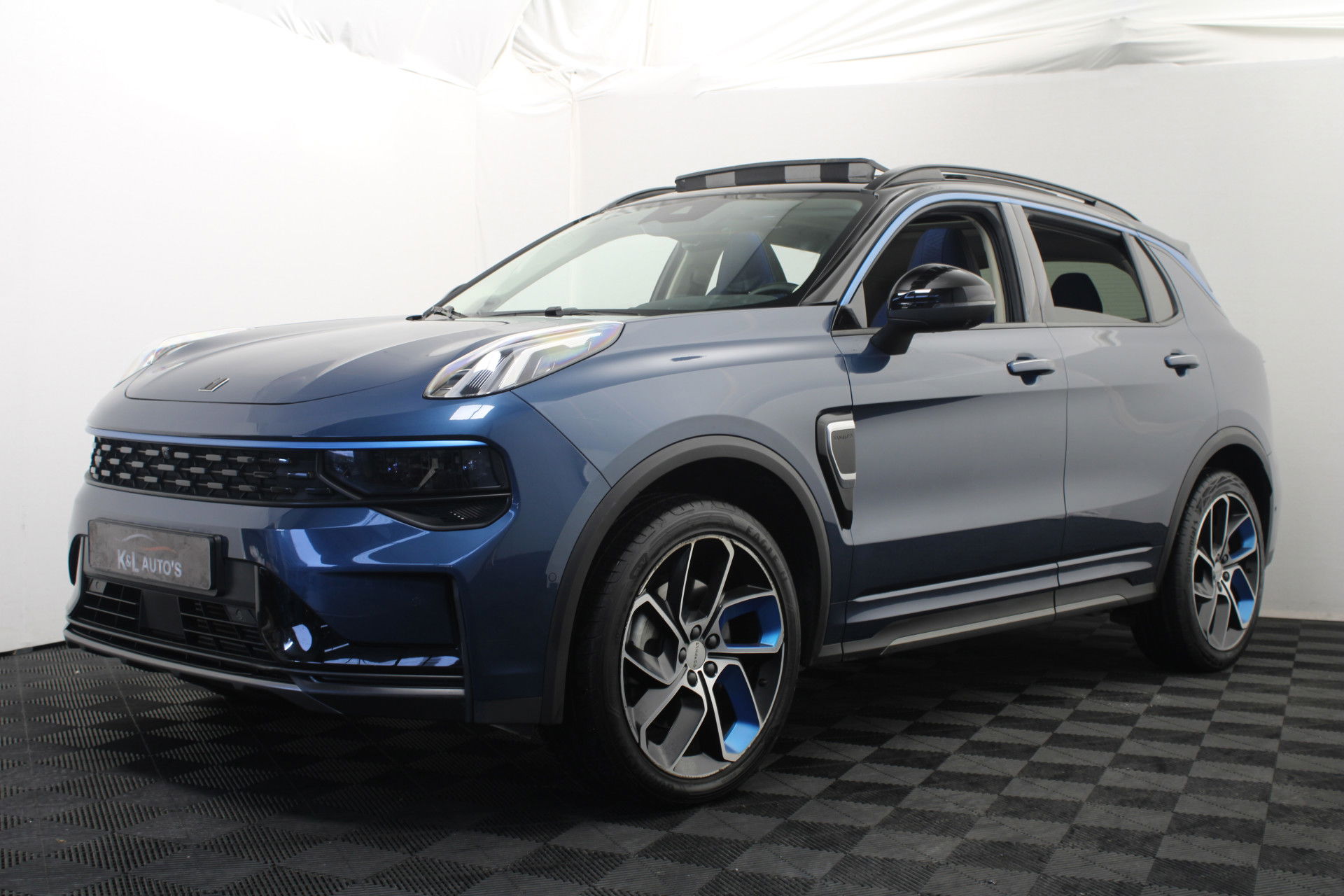 Foto van Lynk & Co 01