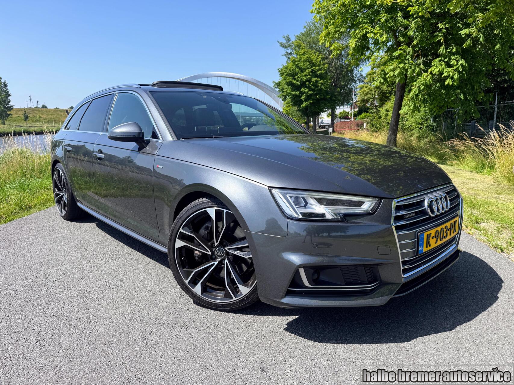Foto van Audi A4