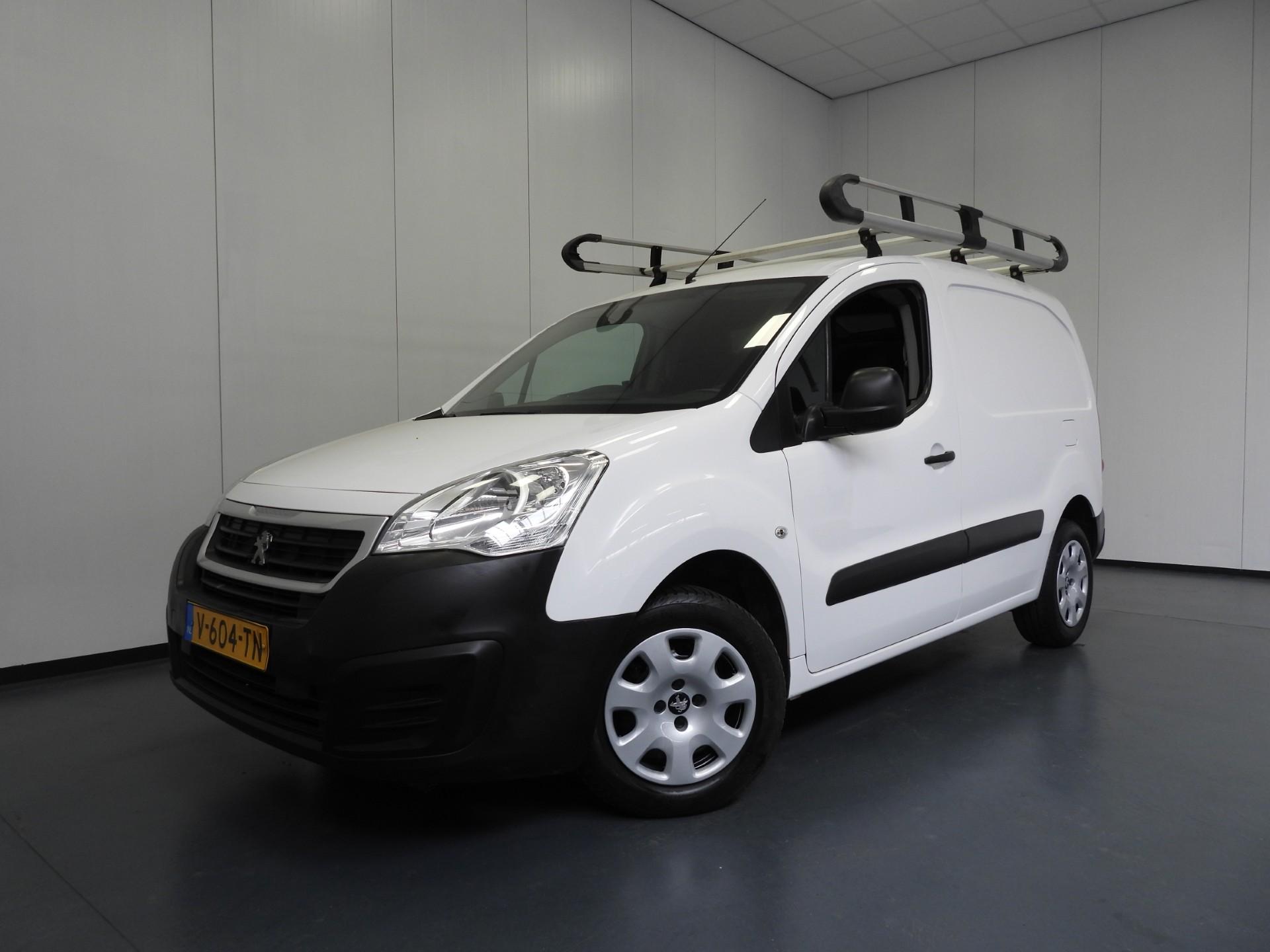 Foto van Peugeot Partner