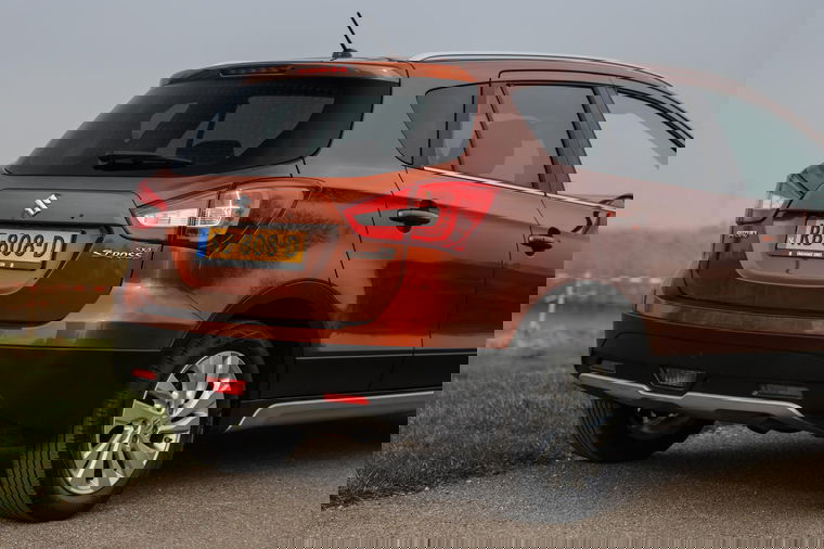 Suzuki S-Cross