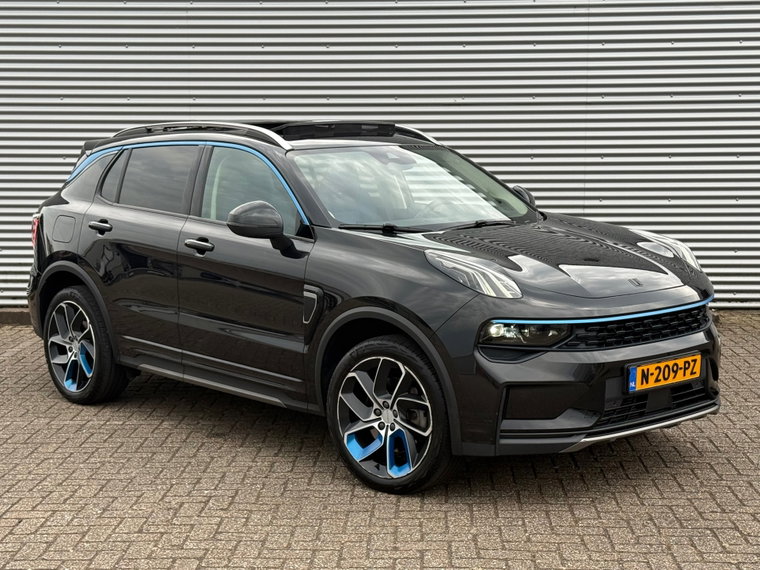 Lynk & Co 01