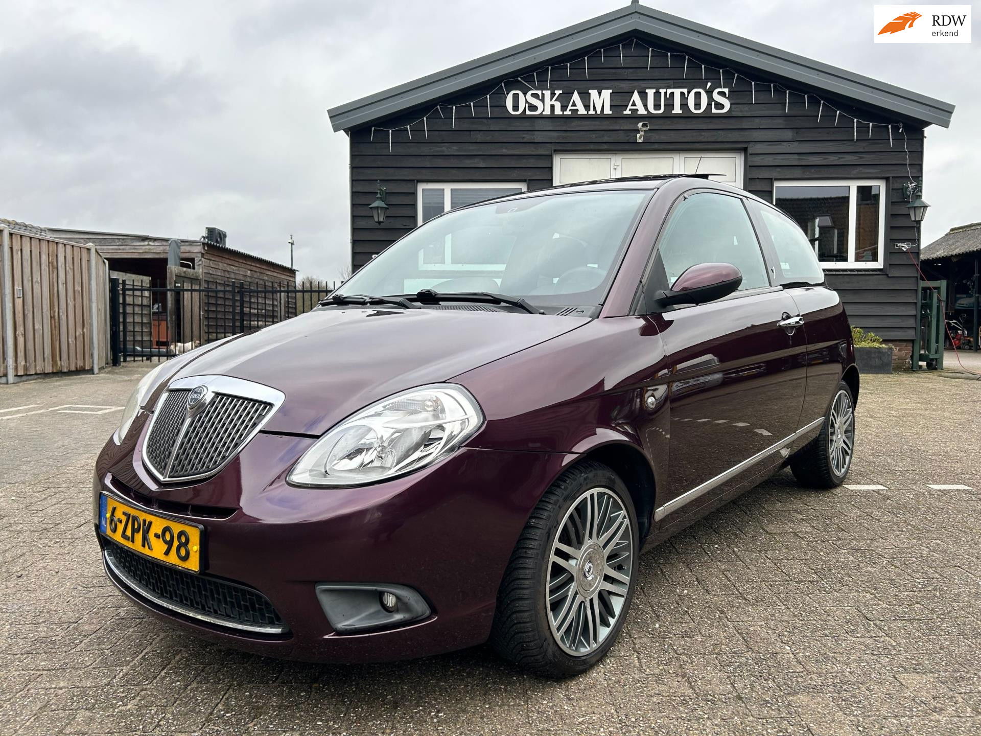 Lancia Ypsilon