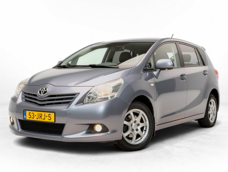 Toyota Verso foto 1