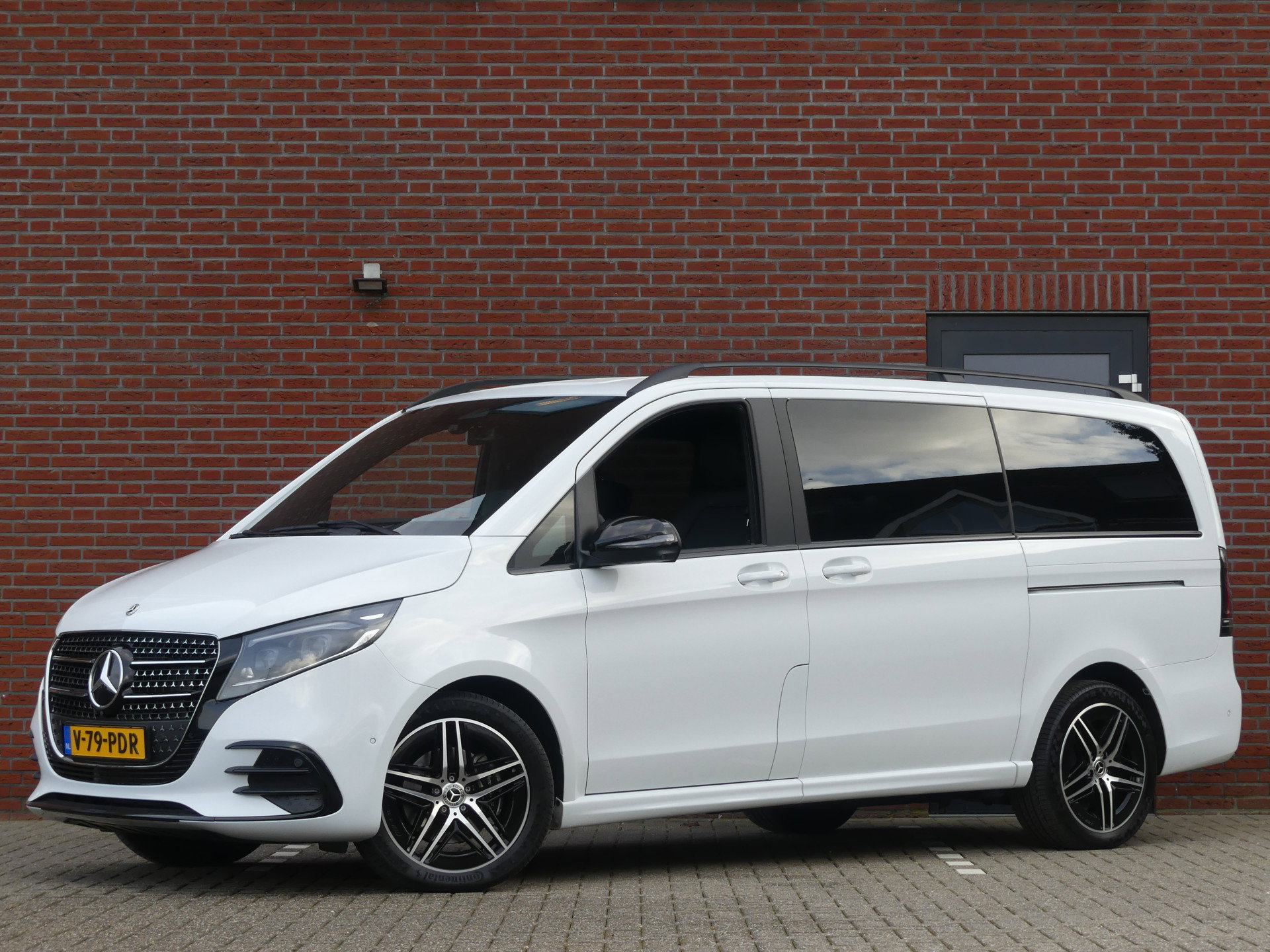 Foto van Mercedes-Benz V-Klasse