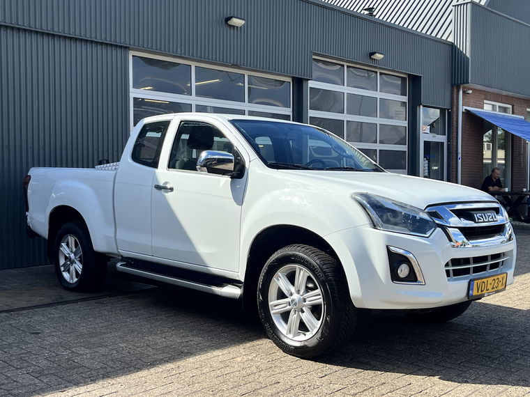 Isuzu D-max