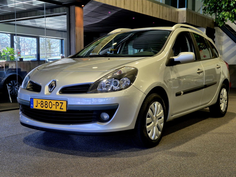 Renault Clio foto 1