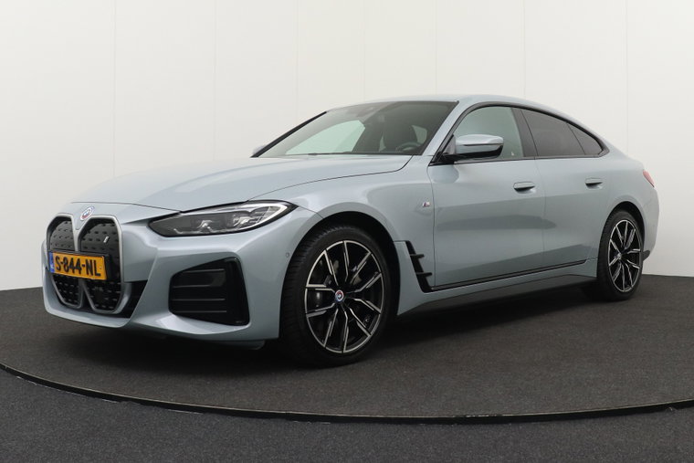 Foto van BMW i4