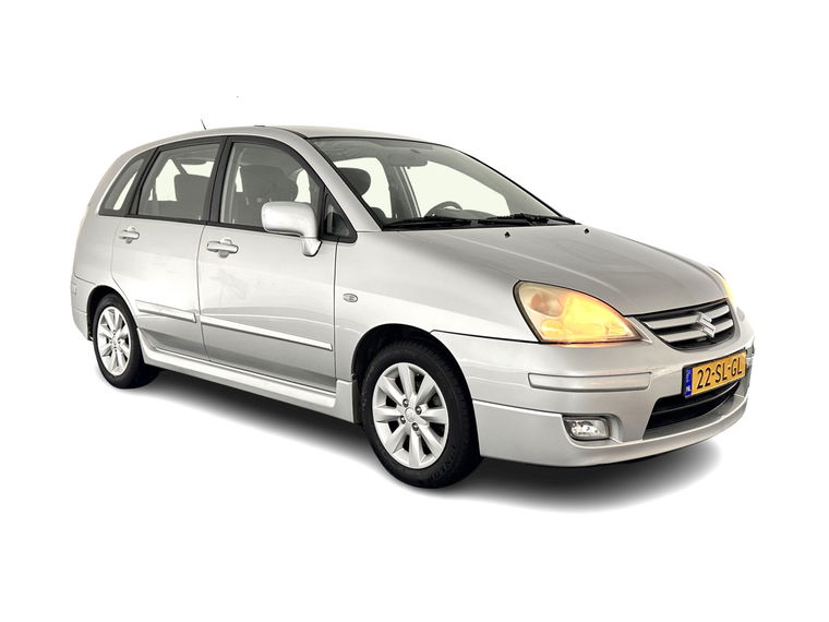 Foto van Suzuki Liana