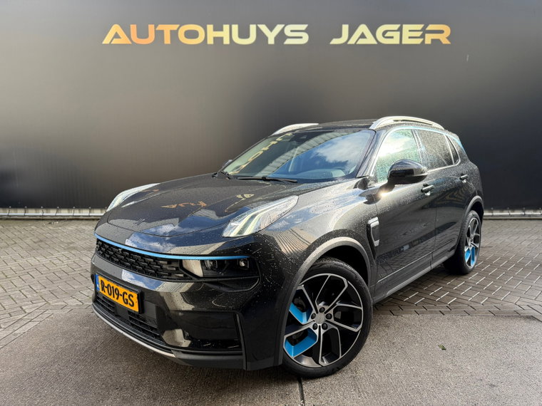 Lynk & Co 01 foto 1