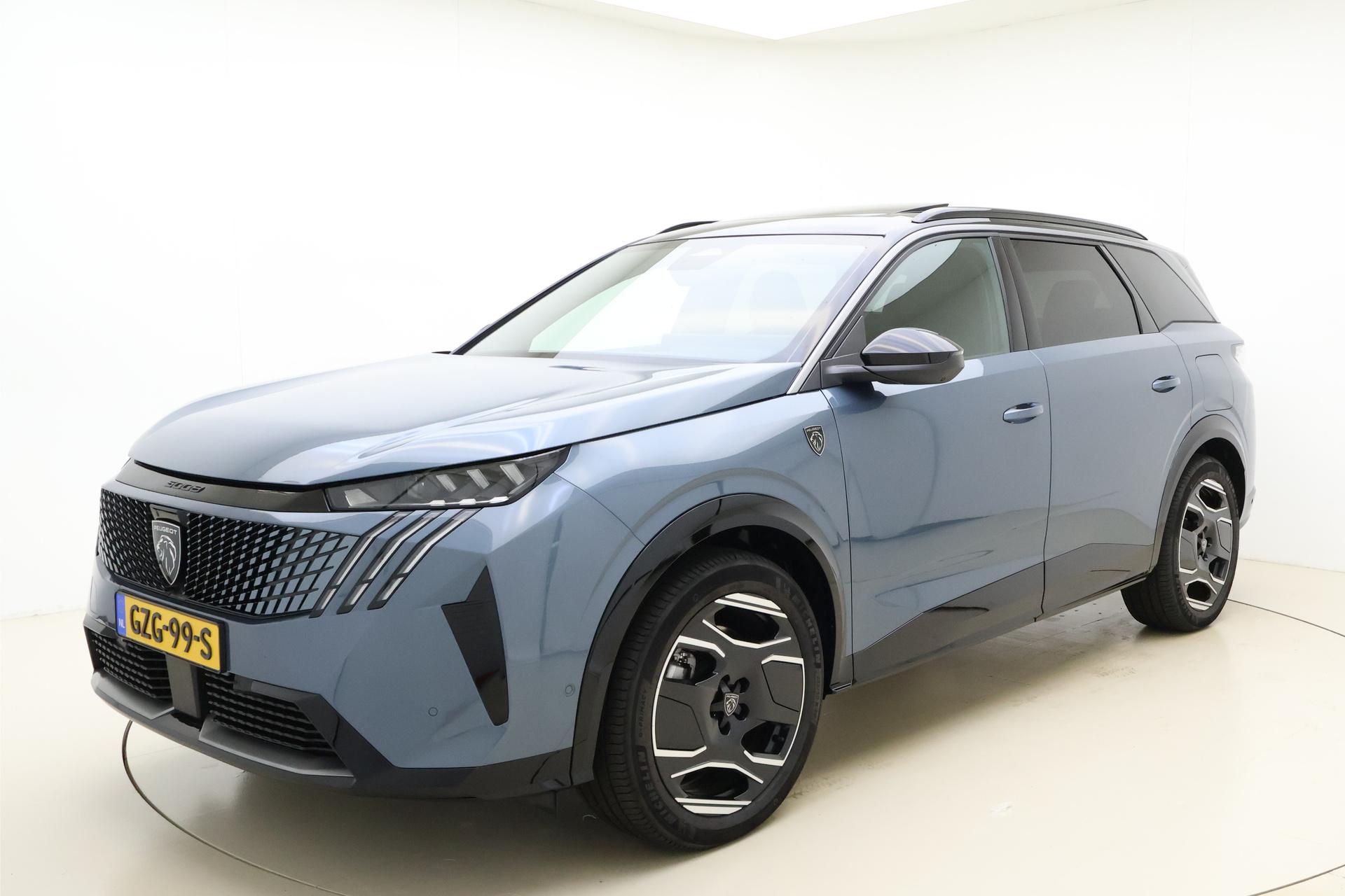 Foto van Peugeot E-5008