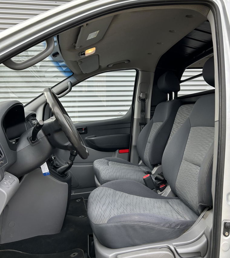 Hyundai H300