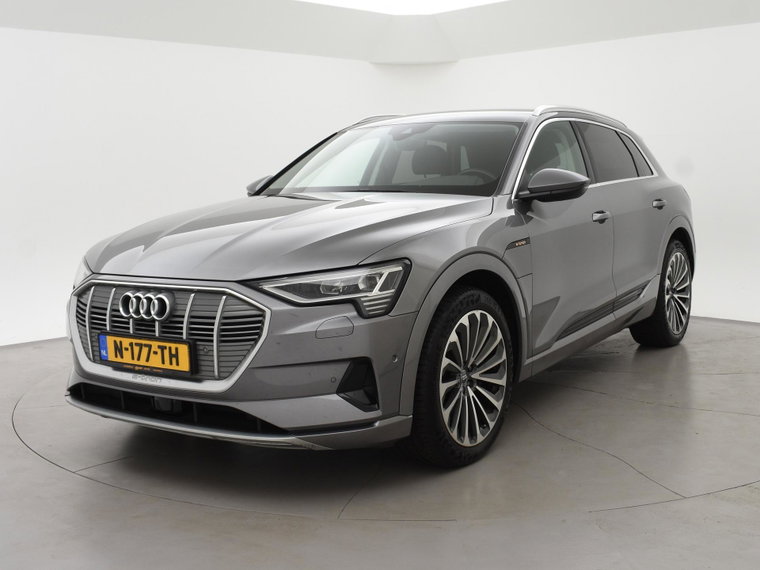 Audi e-tron foto 1