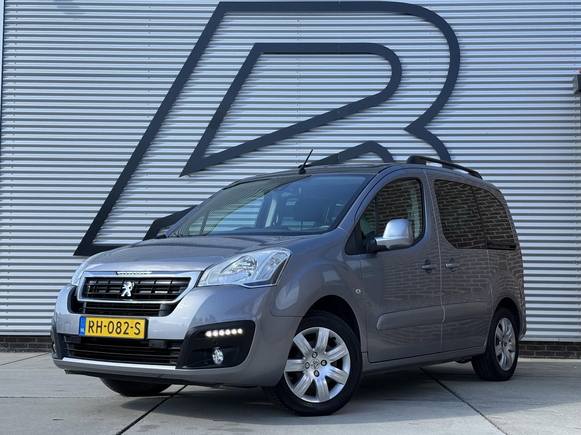 Foto van Peugeot Partner