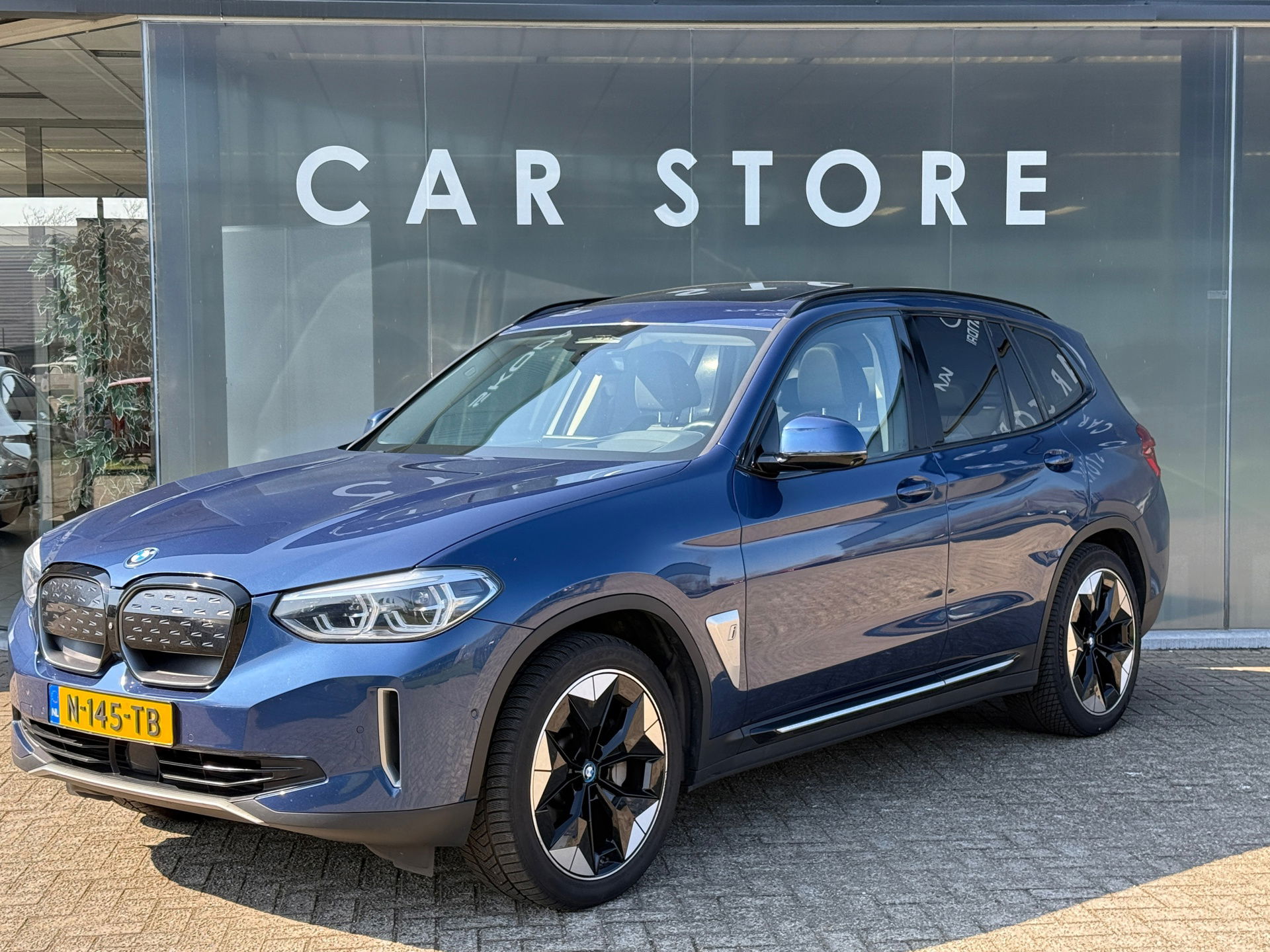 Foto van BMW iX3