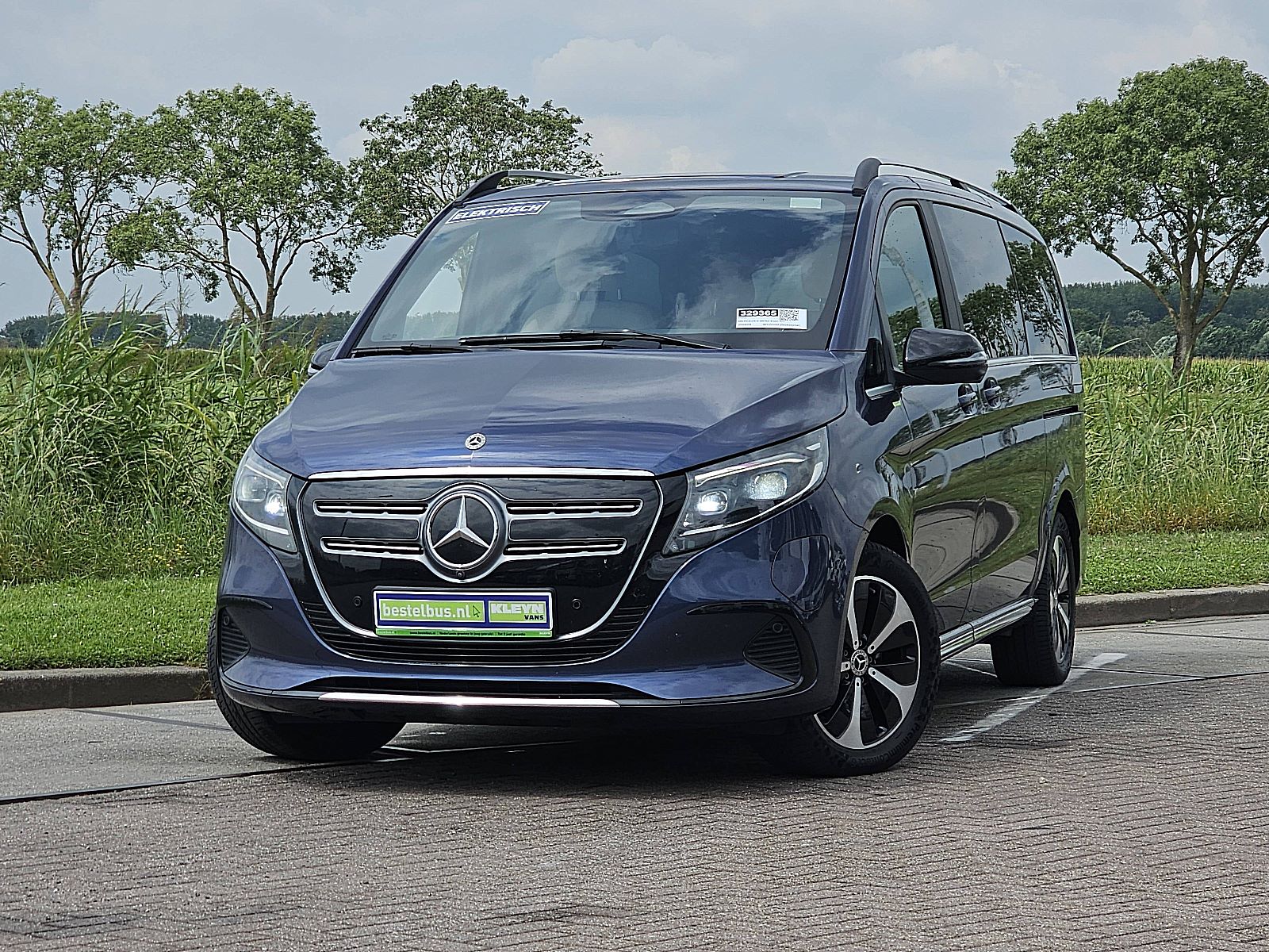 Foto van Mercedes-Benz EQV