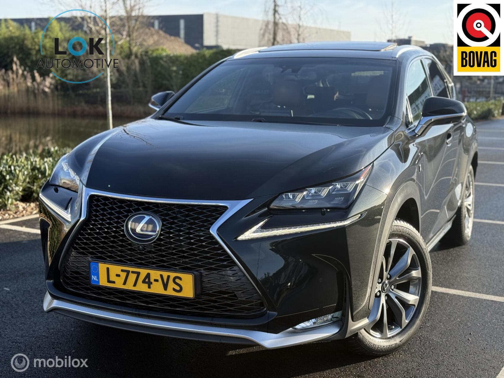 Foto van Lexus NX