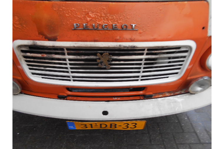 Peugeot J7PZ20 food truck / verkoopwagen compleet